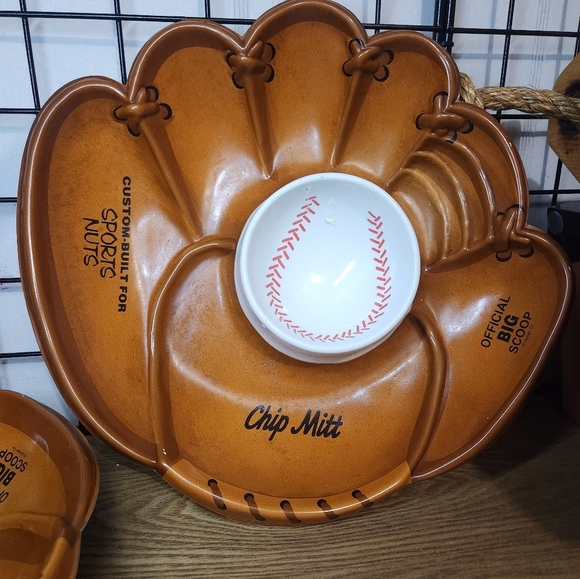 Vintage Rawlings Baseball Glove Snack Bowls Chips And Dip Bowls - Picture 2 of 6